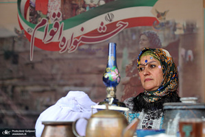 جشنواره اقوام ایرانی به مناسبت هفته وحدت در منطقه 22 