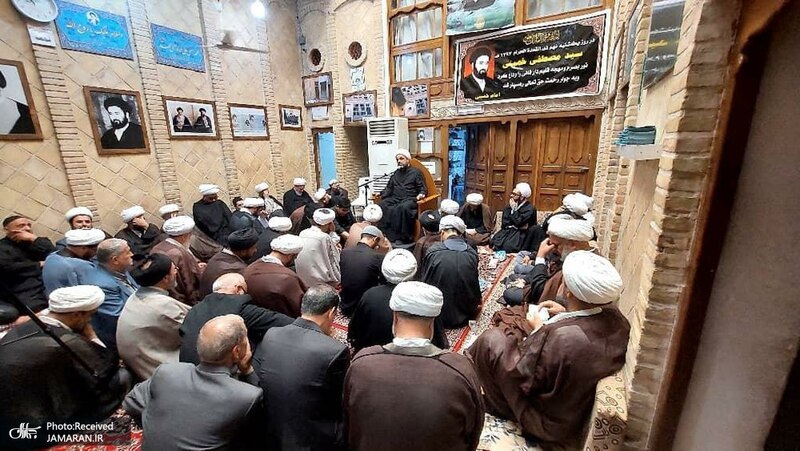 روضه هفتگی بیت امام خمینی در نجف اشرف همزمان با سالگرد آیت الله سید مصطفی خمینی (1)