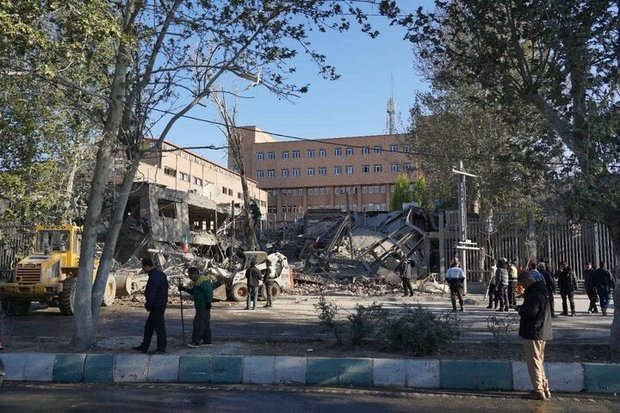 حمله به دانشگاه صنعتی شریف با خسارت همراه شد
