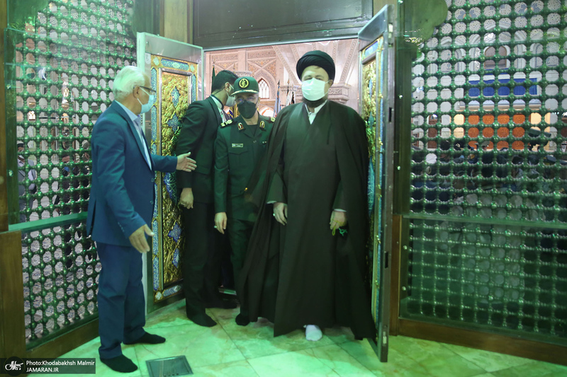 تجدید بیعت فرماندهان ارشد نیروهای مسلح با آرمان های حضرت امام خمینی (س)