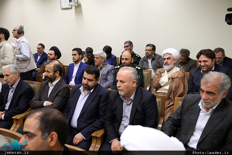 دیدار جمعی از مسئولان و فعالان فرهنگی از استان‌های یزد و همدان با رهبر معظم انقلاب 