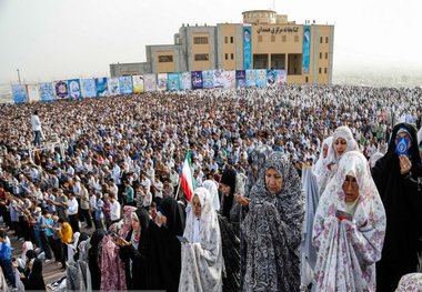 نماز عید سعید فطر در همدان اقامه شد