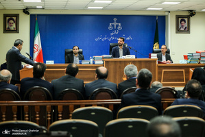 اولین جلسه دادگاه رسیدگی به اتهام مدیر عامل سابق شرکت بازرگانی پتروشیمی و ۱۳ متهم دیگر