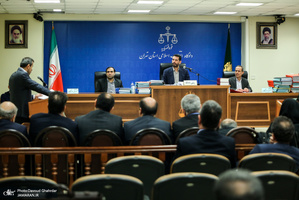 اولین جلسه دادگاه رسیدگی به اتهام مدیر عامل سابق شرکت بازرگانی پتروشیمی و ۱۳ متهم دیگر