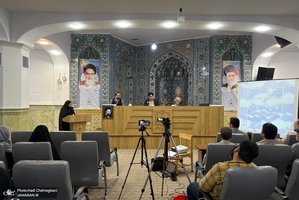 محفل ادبی پروانه ها در مجتمع فرهنگی هنری یادگار امام (ره) قم