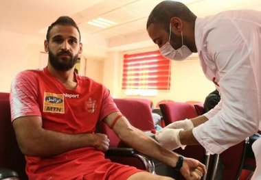 بازیکنان پرسپولیس و النصر عربستان تست کرونا دادند