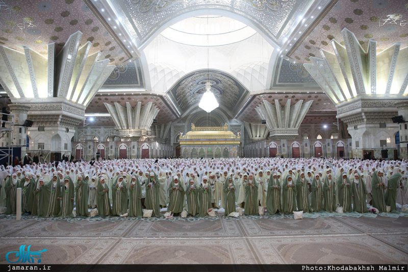 جشن تکلیف دانش آموزان دختر در حرم مطهر امام خمینی(س) 