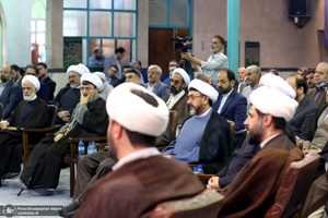 آیین رونمایی از نسخه جدید نرم افزار مجموعه آثار امام خمینی(ره) در حسینیه جماران