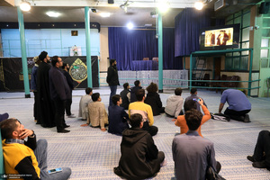 بازدید اقشار مختلف مردم از بیت امام خمینی (س) در جماران