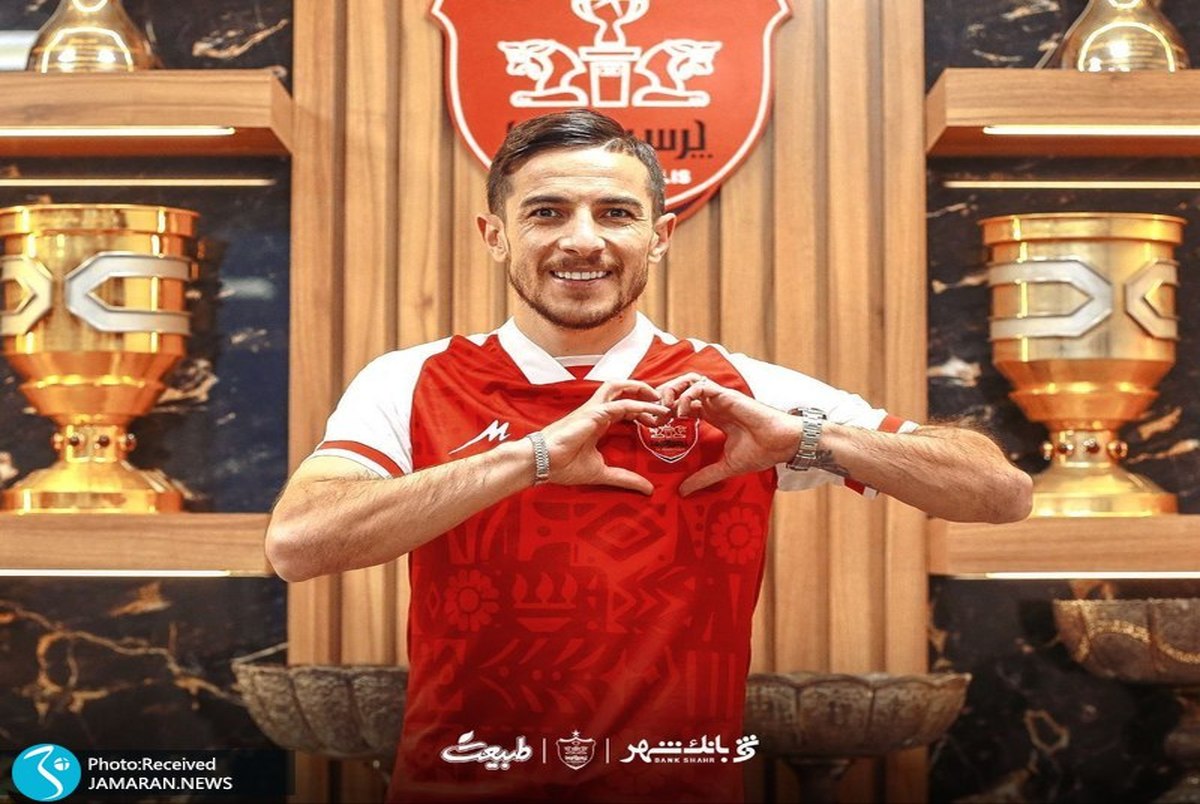 فرشاد احمدزاده به پرسپولیس برگشت