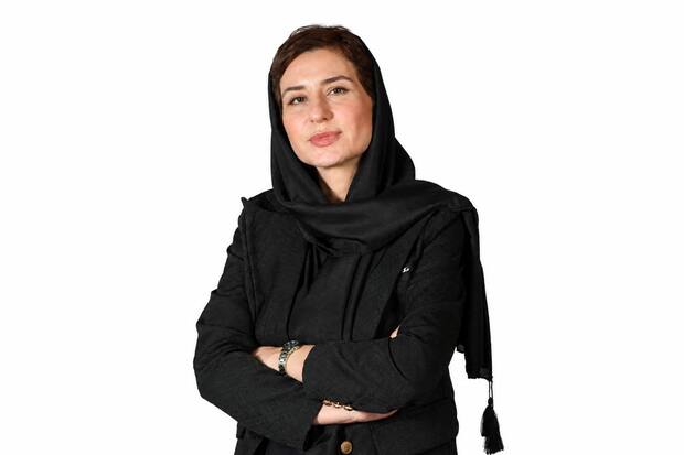 حدیث جان‌بزرگی، کارگردان و مستندساز: گاهی اوقات با مجوز نیز کار پیش نمی رود/ وضعیت تلویزیون اسفبار است