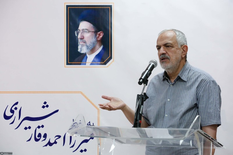 آئین رو نمایی از نسخه چاپی زیارت عاشورا طوماری