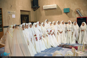 مراسم جشن تکلیف «دبستان سمیه» منطقه چهار تهران در حسینیه جماران 