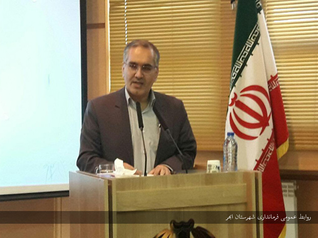 توجه به اقتصاد خلاق و پرهیز از دیدگاه های سنتی لازمه مدیریت است