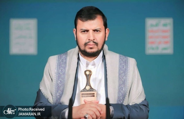 رهبر انصارالله یمن: آمریکایی‌ها نفت عراق را غارت می‌کنند