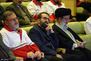 آیین تجلیل از داوطلبان جمعیت هلال احمر