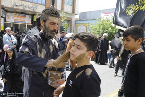 دسته عزاداری روز شهادت امام جعفر صادق (ع) با حضور آیت الله العظمی وحید خراسانی