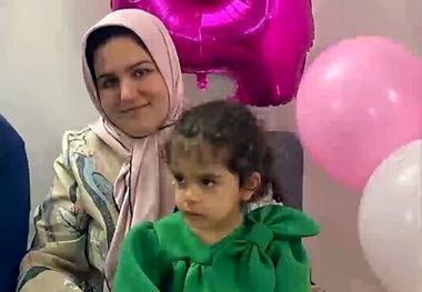 نوحه‌خوانی شهید ۳ ساله ایران، زهرا برزگر + فیلم