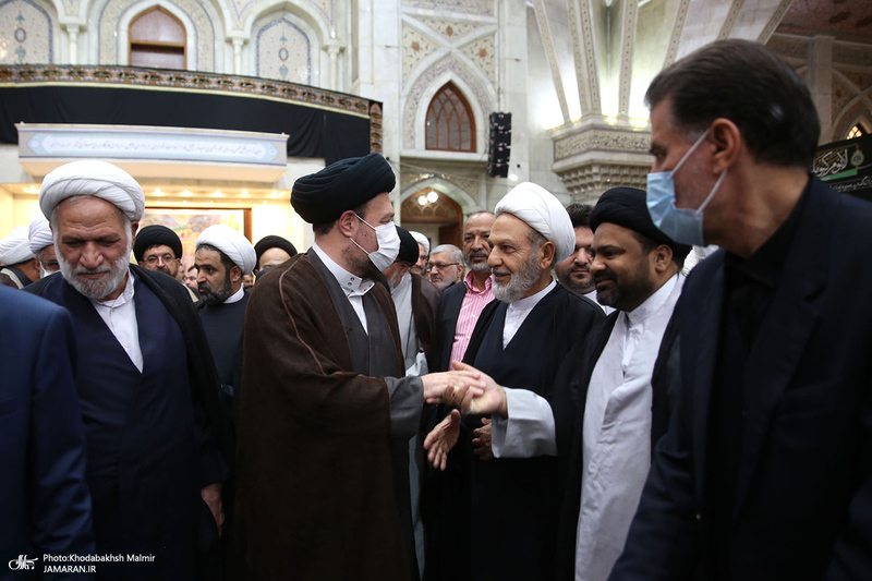 ادای احترام شرکت کنندگان در هفتمین اجلاس بین المللی مجمع جهانی اهل بیت(ع) به مقام شامخ امام راحل