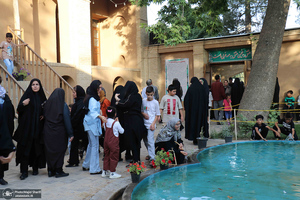 جشن بزرگ غدیر در جوار بیت تاریخی حضرت امام (س) در شهرستان خمین