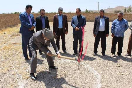 ساخت یک مدرسه 2 کلاسه و 2 باب کلاس خیری در سه روستای خاتم آغاز شد