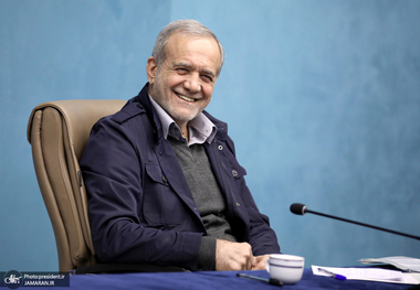 روایت‌هایی از دیدار سیاسیون با رئیس‌جمهور/ چرا جبهه پایداری نماینده خود را نشست با پزشکیان نفرستاد؟