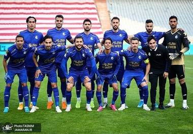  پیشکسوت آبی‌ها: خلیل زاده در این چند سال استقلال را بدبخت کرده است/ عده‌ای در باشگاه ماموریت دارند نگذارند تیم نتیجه بگیرد