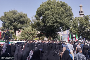 مراسم تشییع پیکر مطهر شهدای حمله رژیم صهیونیستی در خمین