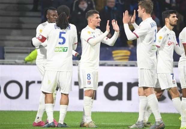 لیون اولین مسافر نیمه‌نهایی جام اتحادیه فرانسه
