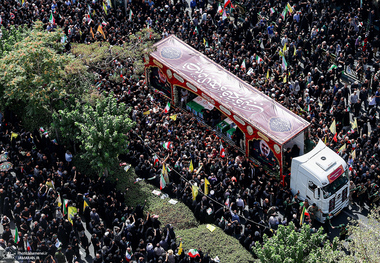 نکاتی درخور ‎درنگ