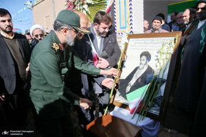 مراسم بزرگداشت 12 بهمن و گلباران بیت امام خمینی(س) در قم