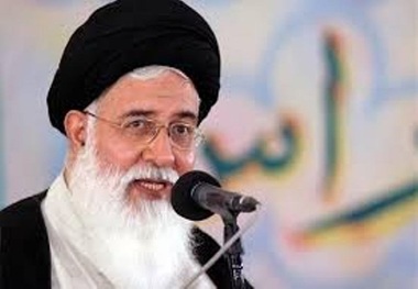 امام جمعه مشهد: نظام جمهوری اسلامی مدیر انقلابی و جهادی می پسندد