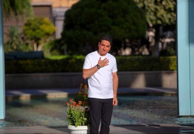 توکلی، معاون فرهنگی شهرداری تهران: کنسرت شجریان به دلیل ناهماهنگی و عدم برنامه ریزی وزارت ارشاد لغو شد/ شهرداری آماده است در زودترین زمان ممکن با هماهنگی دستگاه‌های مسئول این‌کنسرت در فضایی مناسب و درخور شأن مردم برگزار شود