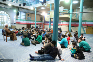 بازدید اقشار مختلف مردم از بیت امام خمینی در جماران