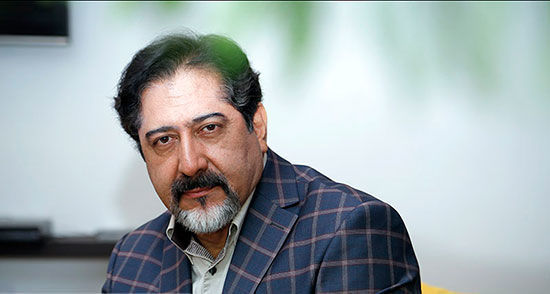 حسام‌الدین سراج در روز مولانا برای دانشجویان می‌خواند

