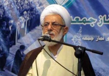 امام‌جمعه نوشهر: اقتدار نیروی انتظامی باید توأم با محبت باشد