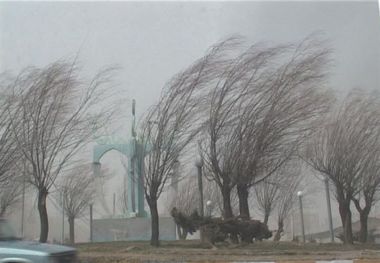 سرعت باد در کبودراهنگ به ۷۲ کیلومتر بر ساعت رسید