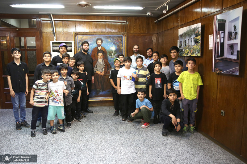 بازدید اقشار مختلف مردم از بیت امام خمینی (س) در جماران