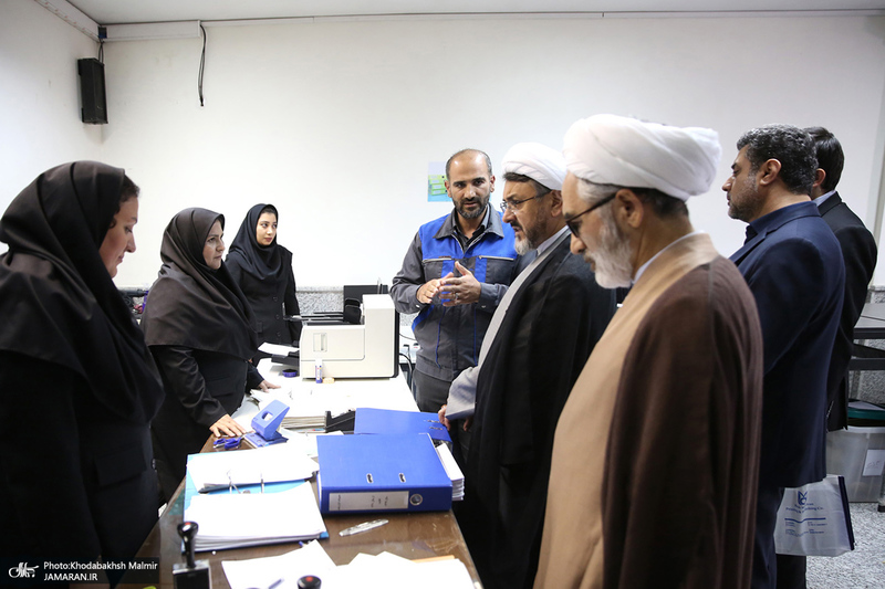 بازدید رئیس موسسه تنظیم و نشر آثار امام خمینی(س) از شرکت چاپ و نشر بانک ملی