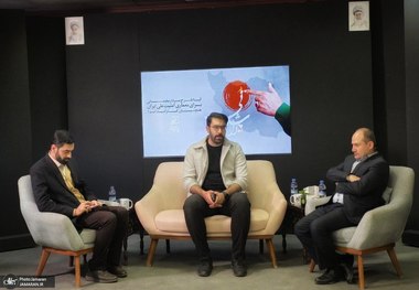 حمزه صفوی: الگوی شهید سلیمانی با اعمال اصلاحات مهمی، همچنان می‌تواند کارآمد باشد/ حسین محمدی‌سیرت: هزینه‌هایی که ما در منطقه صرف کرده‌ایم، بسیار کمتر از سایر کشورهاست/ اگرچه سوریه سقوط کرده، اما هنوز یمن را داریم