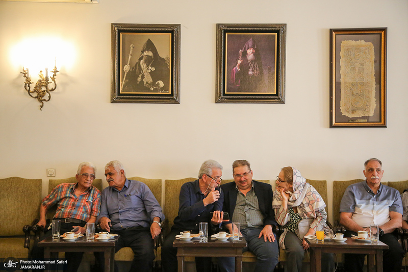 مراسم بزرگداشت امام خمینی (س) در کلیسای «سرکیس مقدس»