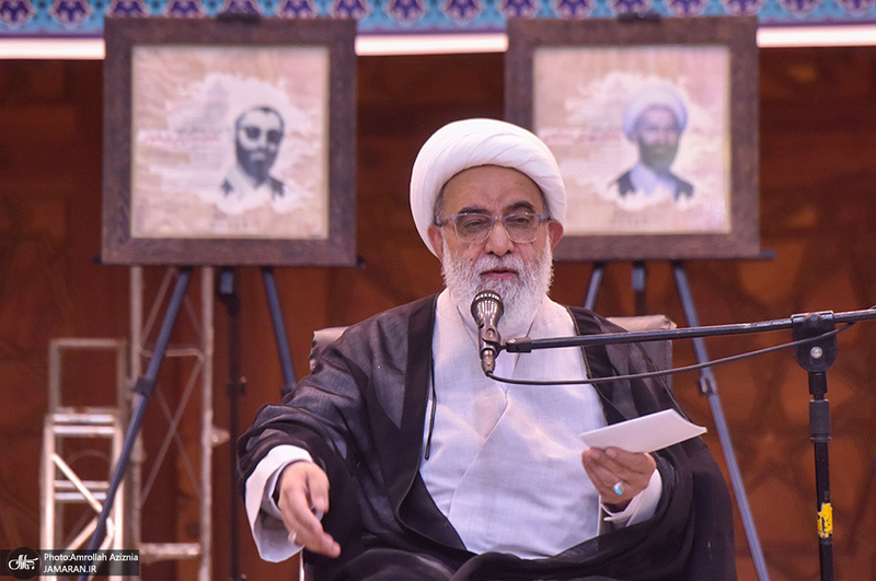 آئین آغاز سال تحصیلی حوزه علمیه استان تهران در حرم امام خمینی