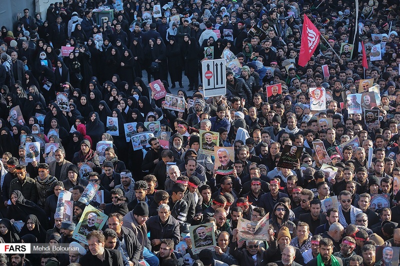 مراسم تشییع و خاکسپاری سردارحاج قاسم سلیمانی در کرمان