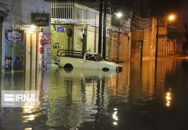 ۴۲۰ خانوار متاثر از آبگرفتگی درخوزستان امدادرسانی شدند