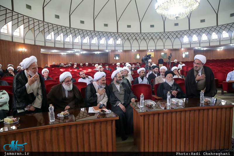 پاسداشت منزلت علمی و خدمات انقلابی آیت الله مصطفی خمینی در مدرسه دارالشفا قم