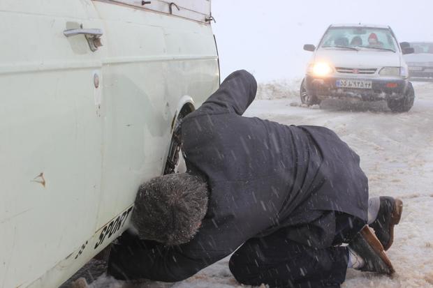 ارتفاع برف در گردنه الماس خلخال به بیش از 20 سانتیمتررسید