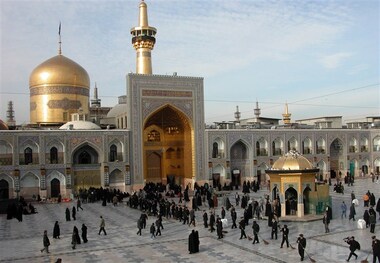 ۴۷ گردشگر مسیحی به حرم مطهر رضوی مشرف شدند