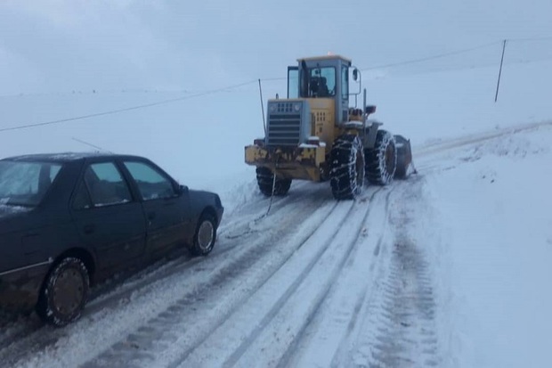 راه ارتباطی 40 روستای میاندوآب بازگشایی شد