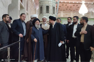 حضور آیت الله موسوی جزایری در حرم امام خمینی (س)