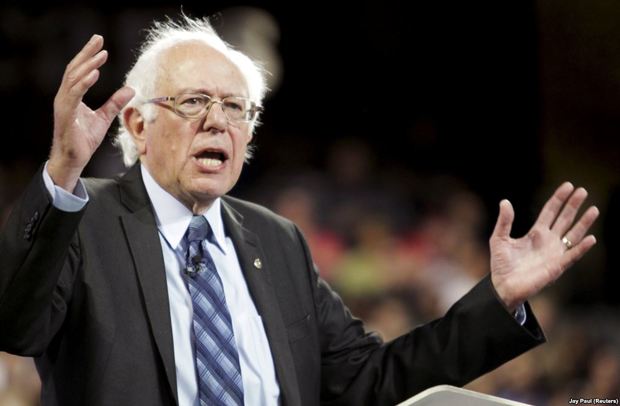  زنان و مردان در ارتش ما برای ترامپ نجنگیدند تا ما را به سمت یک جامعه خودکامه هدایت کند